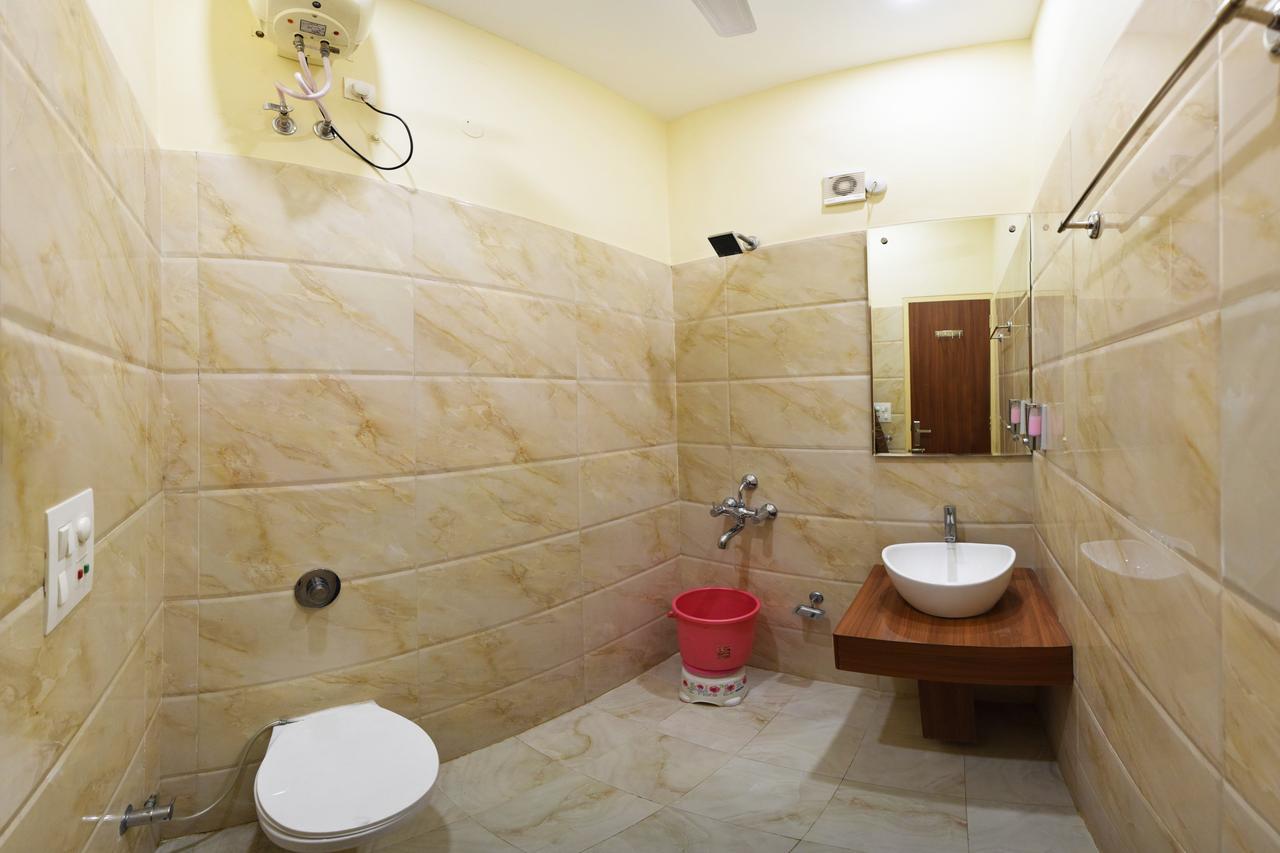 Hotel Palace Amritsar Buitenkant foto