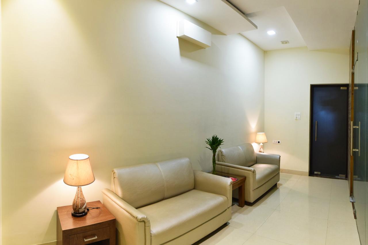Hotel Palace Amritsar Buitenkant foto