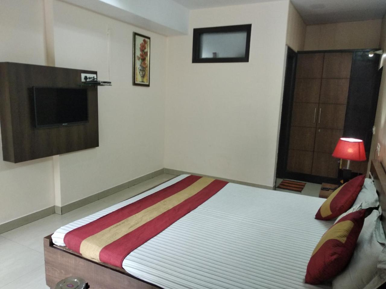 Hotel Palace Amritsar Buitenkant foto