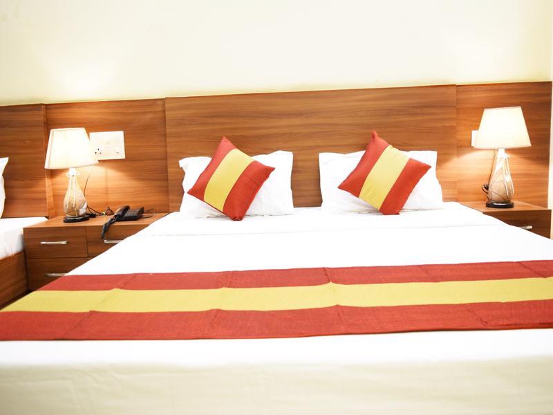 Hotel Palace Amritsar Buitenkant foto
