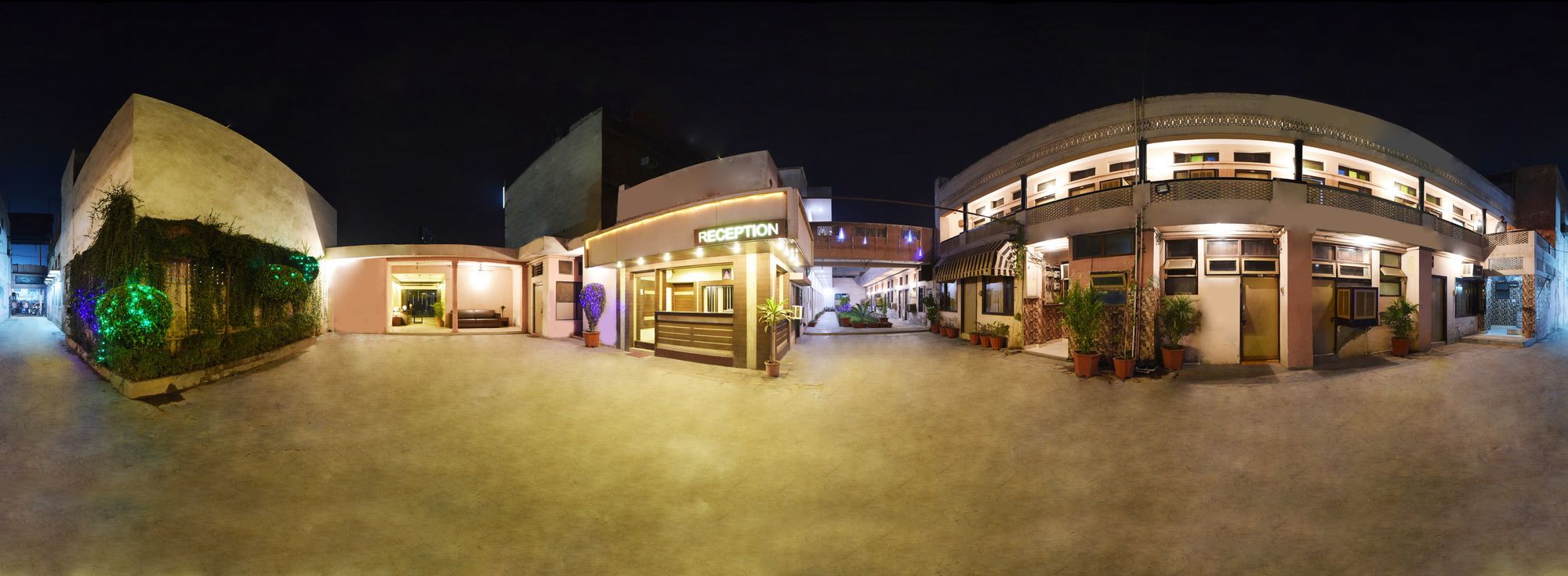 Hotel Palace Amritsar Buitenkant foto