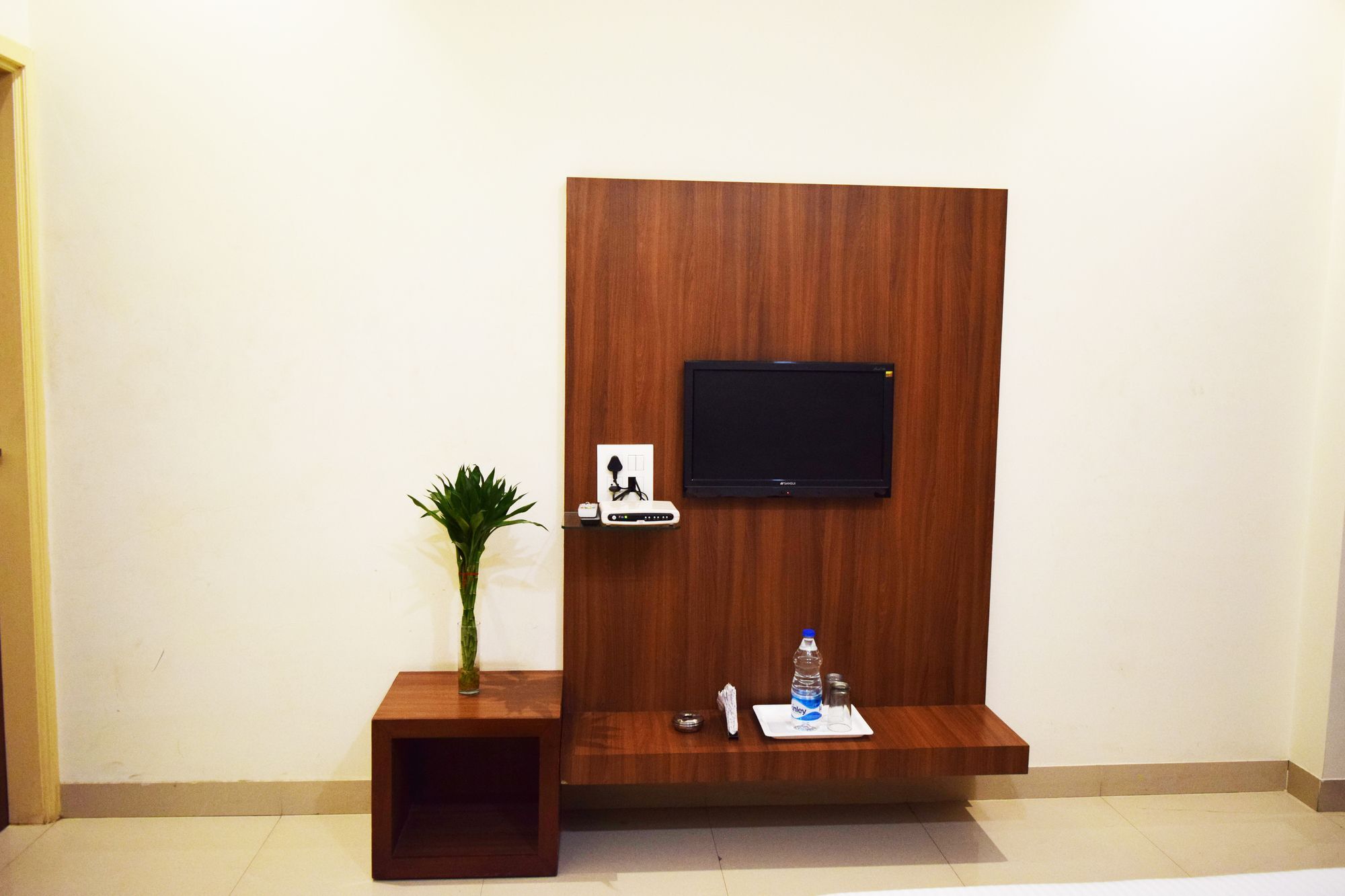 Hotel Palace Amritsar Buitenkant foto